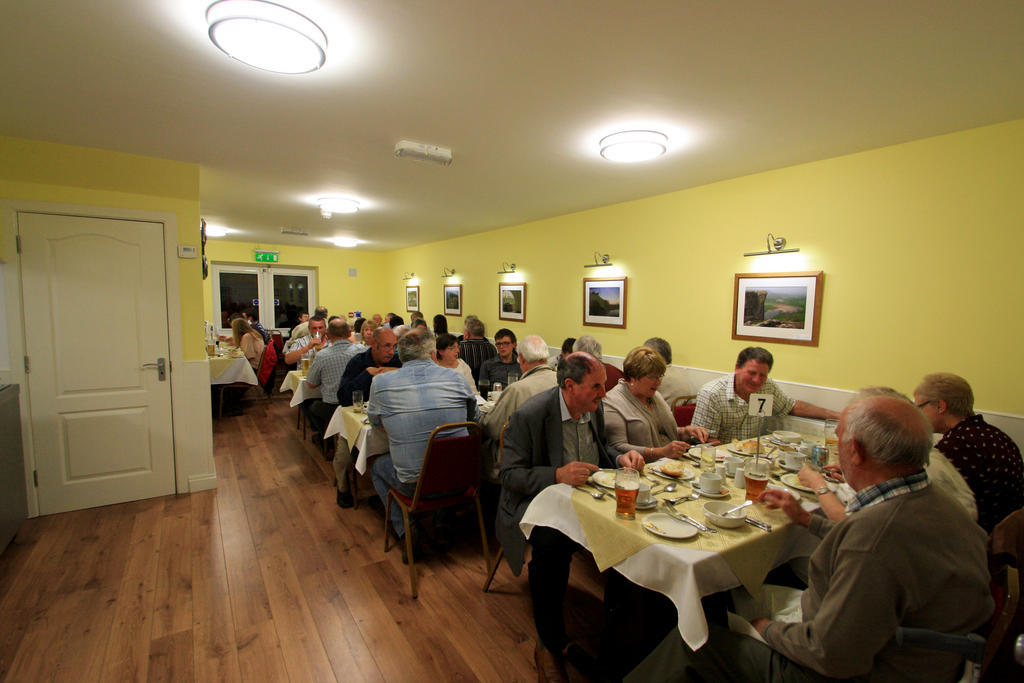 Bed and Breakfast Emlyn Arms Llanarthney Экстерьер фото