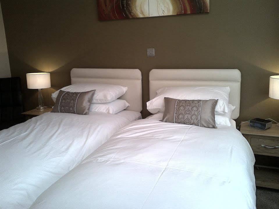 Bed and Breakfast Emlyn Arms Llanarthney Экстерьер фото